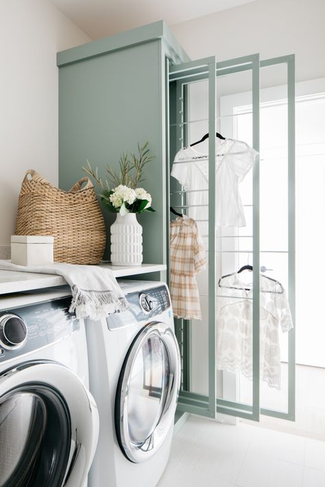 16 Functional & Stylish Solutions for Drying Laundry | Houzz AU Laundry Room Budget, Contemporary Laundry, Contemporary Laundry Room, Garage Laundry Rooms, Laundry Room Drying Rack, House Development, Laundry Room Paint Color, Laundry Room Update, Laundry Room Pictures