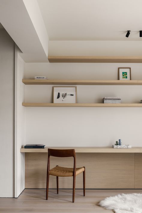 Scandi Study Room, Karimoku Case Study, Long Wall Desk, Ikea Karlby Desk, Floating Shelves Office, Minimalist Scandinavian Bedroom, Office Joinery, Home Office Minimal, Modern Minimalist Home Office