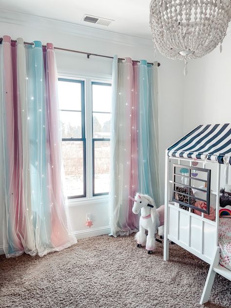 Frozen Bedroom, Rainbow Bedroom, Big Girl Bedrooms, Mermaid Room, Toddler Girl Room, Rainbow Room, Princess Room, Toddler Rooms, Unicorn Theme