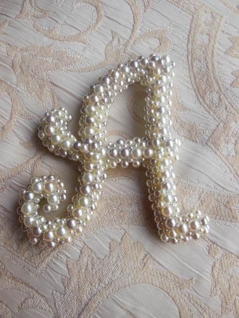 Pearl Monogram Letter 'R' by TheSnuggledStitch on Etsy Monogram Letter S, Decor Shabby Chic, Button Art, Jewelry Tree, Button Crafts, Beaded Brooch, Old Jewelry, Letter Art, Monogram Letters