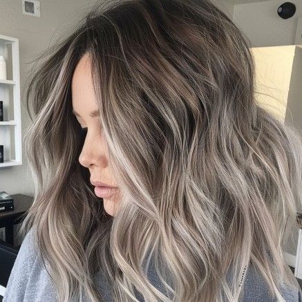 Medium Ash Blonde Hair Balayage, Ash Balayage On Brown Hair, Ash Brown Balayage Light Blonde, Brown Hair Platinum Highlights, Ash Brown Blonde Balayage, Ash Blonde With Brown Lowlights, Ash Blonde Balayage Brunette, Light Ash Brown Balayage, Brown With Ash Blonde