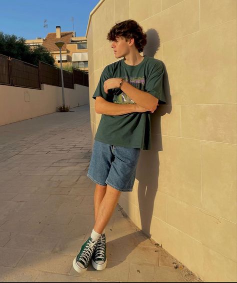 Mens Summer Style Street, Men Clothes Aesthetic Summer, Guys Clothes Aesthetic Summer, Simple Guy Outfits Summer, Guys Jean Shorts Outfit, Men’s Jorts Fit, Cute Guy Outfits Summer, Men’s Shorts Outfits 2023, Men's Outfit Inspiration