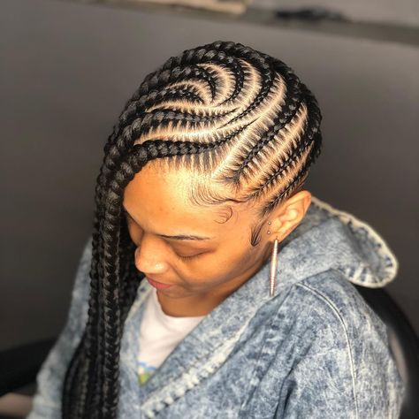 Thick Jumbo Lemonade Braids for Natural Hair Jumbo Lemonade Braids, Medium Size Braids, Kid Braids, Beyonce Braids, Corn Rows, Scalp Braids, Lemonade Braids Hairstyles, Braids Ponytail, Jumbo Braiding Hair