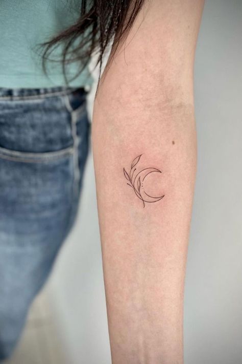 Dainty Crescent Moon Tattoo, Lily Of The Valley Moon Tattoo, Minimalistic Nature Tattoo, Minimalist Tattoo Nature, Earth Day Tattoo, Small Minimalist Tattoos For Women, Nature Minimalist Tattoo, Moon Tattoo Women, Small Tattoos Moon