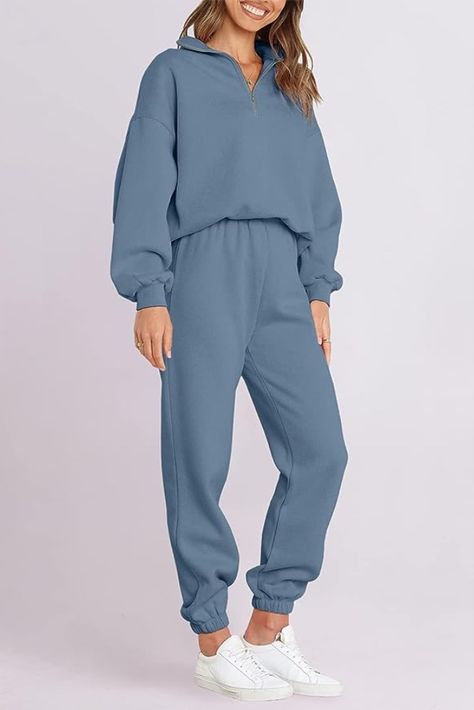 Womens Sweat Suit Outfits, Matching Sweatsuit Outfits Women, Bridesmaids Sweat Suits, Women’s Sweatsuit, Comfy Matching Set Outfit, Sweat Sets Women, Cute Sweat Sets, Two Piece Sweat Suit Outfit, Sweat Set Outfits Women