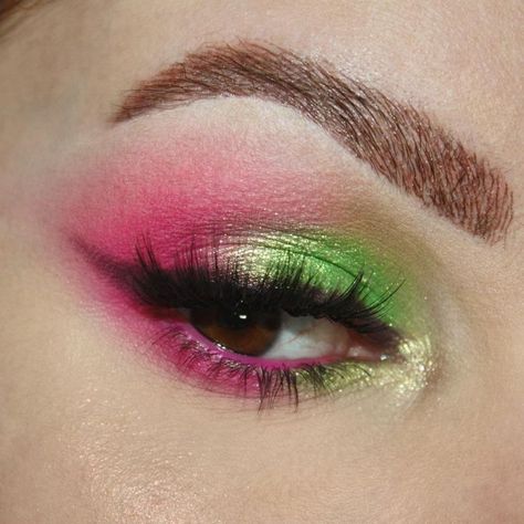 Pink And Green Smokey Eye, Green And Pink Makeup Ideas, Neon Pink And Green Eyeshadow Looks, Pink And Green Eyeshadow Looks Indian, Lime Green And Pink Eye Makeup, Neon Pink And Green Makeup, Fairy Makeup Pink And Green, Orange Green Eyeshadow, Pink And Green Clown Makeup