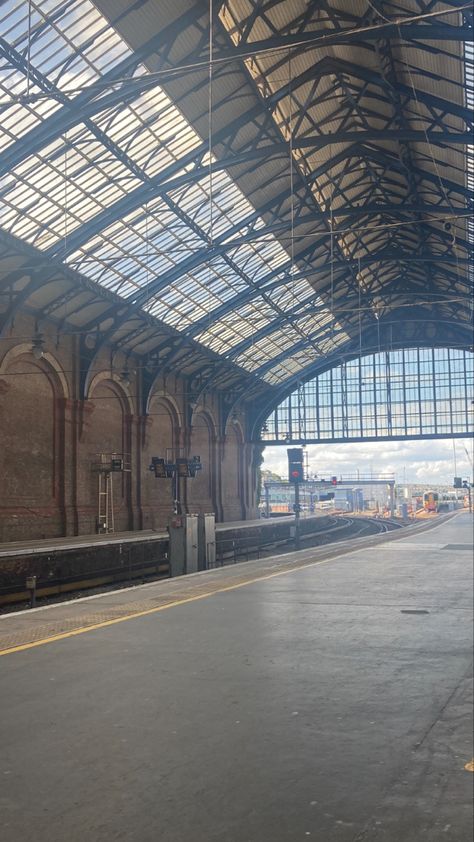 Brighton Train Station, Brighton Aesthetic, Train Station Aesthetic, Station Aesthetic, Train Station, Summer Aesthetic, Brighton, Louvre, England