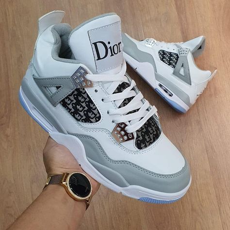 (1) Run + Life - JORDAN RETRO 4 DIOR Contactanos 📲 Instagram... | Facebook Jordan Dior, Jordan Retro 4, Retro 4, Jordan Retro, Jordan, Dior, Running, Instagram