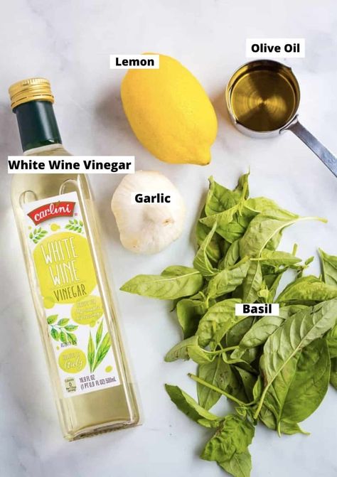 Garlic Sauce For Steak, Garlic Oil Recipe, Garlic Salad Dressing, Homemade Bruschetta, Vegan Sauce Recipes, Olive Sauce, Basil Olive Oil, Vegan Salad Dressing, Sliced Tomatoes