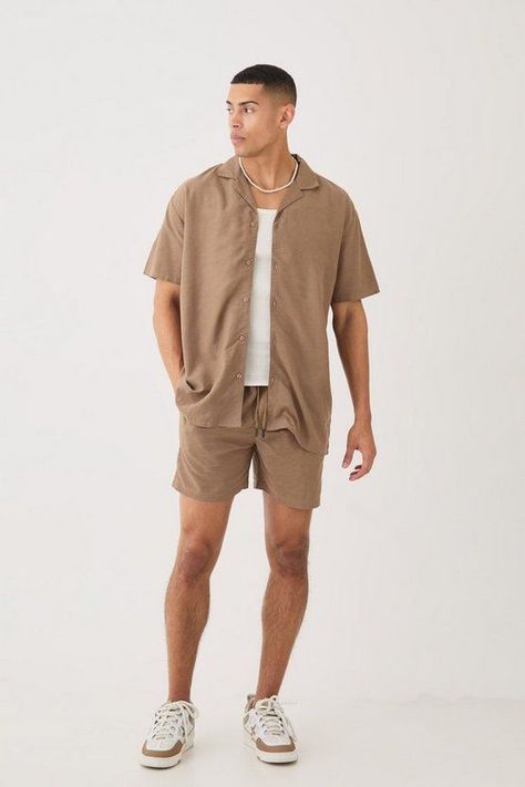 Great outfit Loving it so much Winery Men’s Outfit, Male Winery Outfit, Men’s Fashion Summer Work, Modern Men’s Style, Dubai Men Outfits Ideas, Linen Shirt Outfit Men’s Beach, Mens Outfit With Shorts, Mens Fashion Casual Streetwear, Summer Outfits For Men Casual