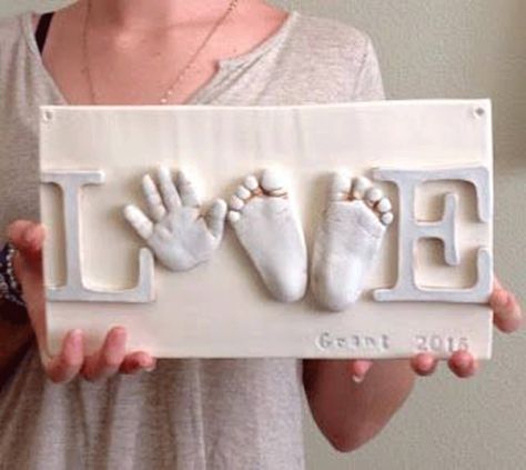 Awe, I want to do this! Baby Boy Keepsake Ideas, Baby Casting Ideas, Vom Avea Un Copil, Flori Din Lut, Perlengkapan Bayi Diy, طفلة حديثة الولادة, Baby Heirloom, Baby Nursery Prints, Baby Deco