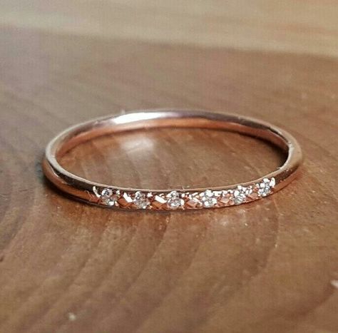 Simple Diamond Ring, Pink Wedding Rings, Pink Gold Rings, Wedding Bands For Women, Gold Wedding Bands Women, Cheap Wedding Rings, Ring Rosegold, Rose Gold Diamond Ring, Pave Diamond Ring