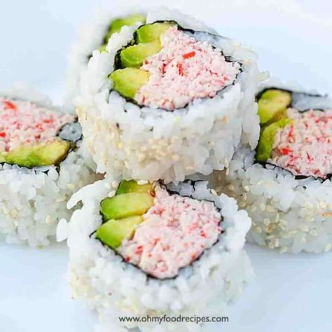 Surimi Sushi, California Roll Recipe, Easy Sushi Bake, California Roll Recipes, Sushi Bake Recipe, Making Sushi Rice, California Roll Sushi, Sushi Recipes Homemade, California Rolls