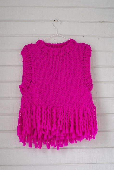 Fringe Vest PATTERN- Merino No. 5 – Loopy Mango Loopy Mango, Fringe Vest, Kleidung Diy, Circular Knitting Needles, Vest Pattern, Wool Vest, Knitted Top, Circular Knitting, Stockinette Stitch