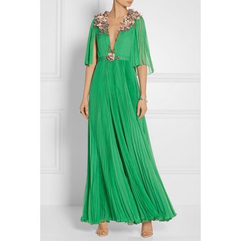 Gucci Embellished plissé silk-chiffon gown (€17.650) ❤ liked on Polyvore featuring dresses, gowns, floral print dress, beaded silk chiffon gown, floral evening gown, beaded evening gowns and green dress Emerald Gown, Floral Evening Gown, Green Chiffon Dress, Chiffon Ruffle Dress, Green Evening Dress, Lupita Nyong'o, Gucci Dress, Designer Evening Gowns, Fashion Gowns