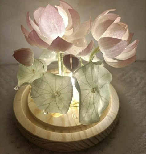 Lotus Lamp, Flower Lamp, Deco Originale, Dream Room Inspiration, Cute Room Decor, Room Inspiration Bedroom, Dream House Decor, Bedroom Inspo, Aesthetic Room Decor