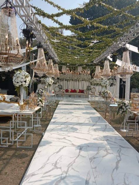 Outdoor Nikah Decor, Pakistani Nikah Decoration, Nikah Ceremony Decor, Nikah Ceremony Muslim, Walima Decoration, Simple Nikkah, Walima Decor, Muslim Wedding Decorations, Nikah Ideas