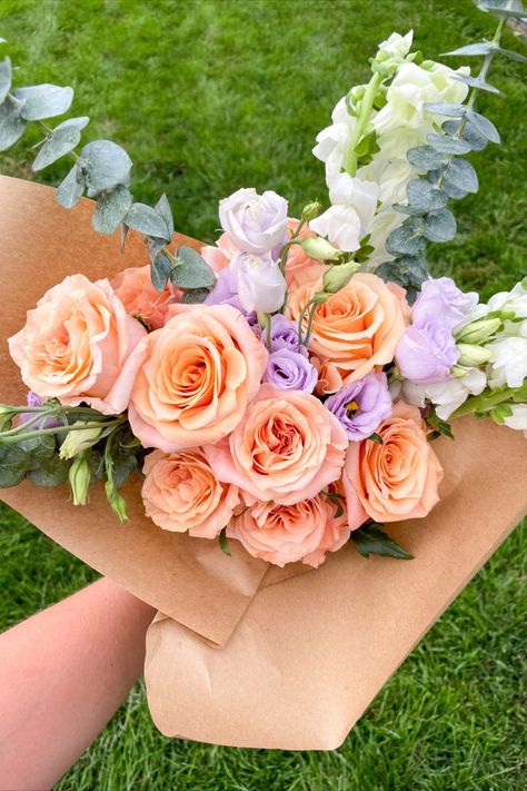 Peach And Purple Wedding Flowers, Purple And Peach Bouquet, Lilac And Peach Wedding Decor, Purple And Peach Flowers, Peach And Lavender Bouquet, Lavender And Orange Wedding, Peach And Lilac Wedding, Lavender And Peach Wedding, Purple And Coral Wedding