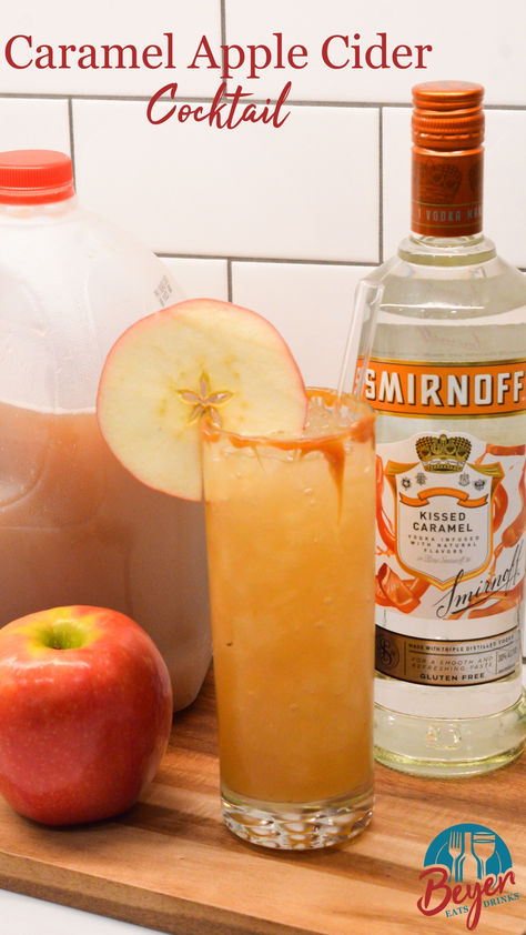 The perfect fall cocktail with the combination of caramel vodka and apple cider for this caramel apple cider cocktail. #Vodka #Cocktails #FallCocktails #Applecider Caramel Mixed Drinks, Apple Cider Caramel Vodka Cocktail, Alcohol Apple Cider Drinks, Apple Cider And Champagne, Carmel Apple Vodka Punch, Caramel Apple Cider Cocktail Recipes, Caramel Cider Cocktail, Caramel Apple Vodka Punch, Carmel Vodka And Apple Cider