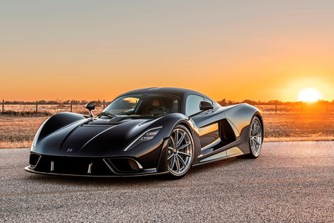 Hennessy Venom, Hennessey Venom F5, Hennessey Venom, Hennessey Venom Gt, Wallpaper Luxury, Dodge Challenger Srt, Cars Vintage, Power Cars, Bugatti Veyron