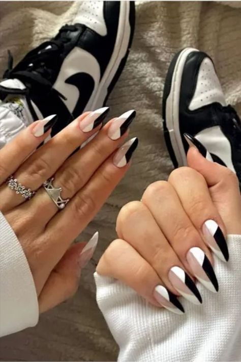 Black And White Almond Nails, Nails Transparent, White Almond Nails, Black Almond Nails, Black White Nails, Fashionable Nails, Swirl Nails, Manicure Nail Designs, Transparent Nails