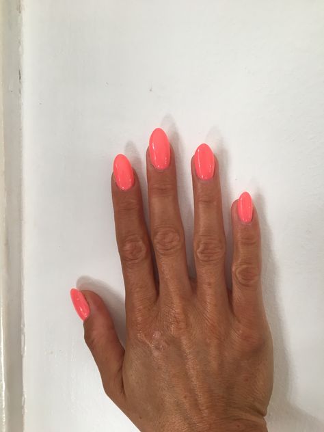 Nails Almond Summer Colour, Acrylic Nails Coral Pink, Coral Oval Acrylic Nails, Bright Coral Pink Nails, Coral Pink Almond Nails, Coral Almond Acrylic Nails, Dip Spring Nail Colors, Coral Tips Nail, Oval Coral Nails