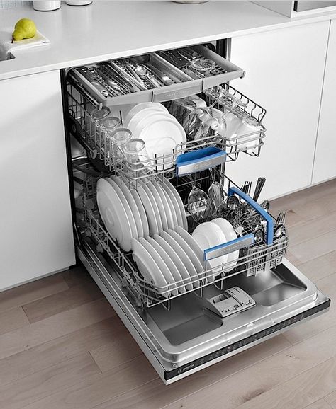 Years ago, Bosch set a new standard for American dishwashers. Slowly but surely, other manufacturers caught on and caught up, offering consumers several op Bosch 800 Series, Kabinet Dapur, Kitchen Trends, Luxury Kitchens, Kitchen Sets, Luxury Kitchen, Interior Design Kitchen, Dream Kitchen, تصميم داخلي