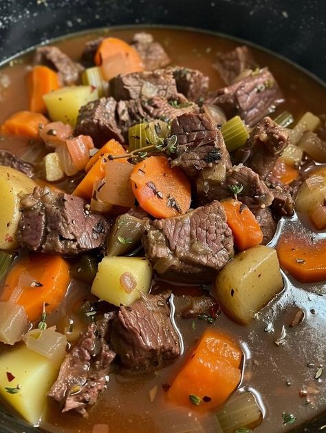 Flavor Voyager Classic Beef Stew Recipe, Sausage And Potatoes Skillet, Traditional Beef Stew, Beef Stew Ingredients, Classic Beef Stew, Prime Rib Roast, Slow Cooker Beef Stew, Beef Chuck Roast, Slow Cooked Beef