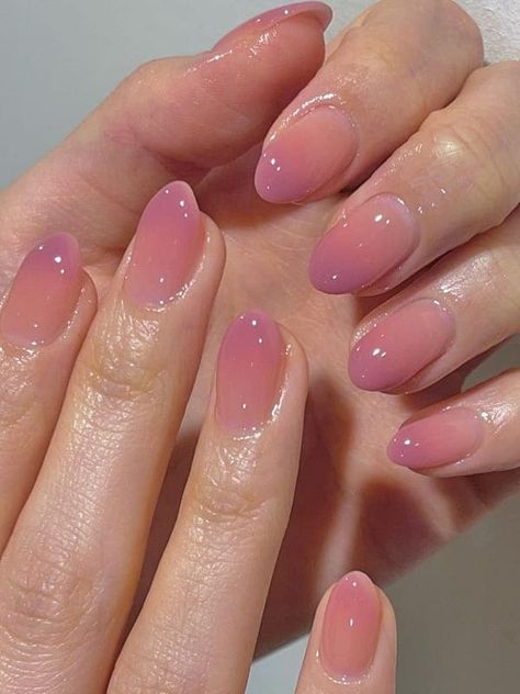 nude and pink ombre nails Pink Jelly Pedicure, Jelly Color Nails Design, Pink Jelly Ombre Nails, Pink Syrup Nail, Jelly Nail Ombre, Jelly Nails Natural Nail, Ombre Blush Nails, Short Nail Extensions Designs, Dip Jelly Nails