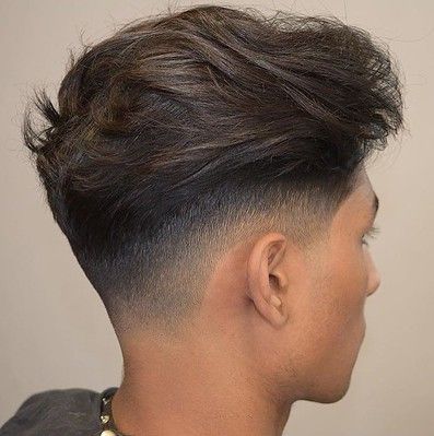 Haircut Selfie, Photo Hijab, Mens Hairstyles Fade, Undercut Long Hair, Men Haircut Curly Hair, Taper Fade Haircut, Mens Hairstyles Thick Hair, Tapered Haircut, Wavy Hair Men