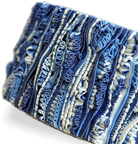 Denim and ruffles in polymer – Polymer Clay Daily Denim Texture, Textil Design, Polymer Clay Bracelet, Denim Art, Denim Quilt, Textiles Techniques, Denim Ideas, Clay Bracelet, Recycled Fashion