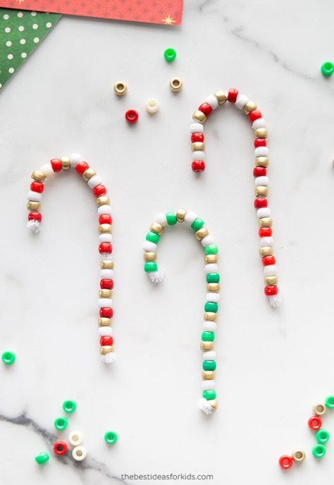 Candy Cane Pipe Cleaner Ornaments, Pipe Cleaner Candy Canes, Candy Cane Craft, Diy Candy Cane, Daycare Themes, Candy Cane Crafts, December Crafts, Fun Christmas Games, Maker Space