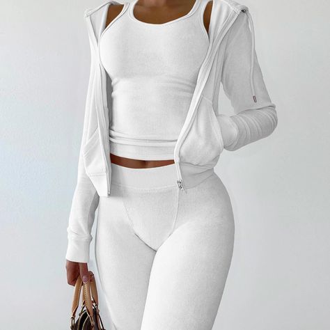 Trendy Bodysuits, Hooded Crop Top, Trendy Activewear, Trendy Coat, Trendy Leggings, Trendy Outerwear, Trendy Hoodies, Trendy Sweaters, Trendy Skirts