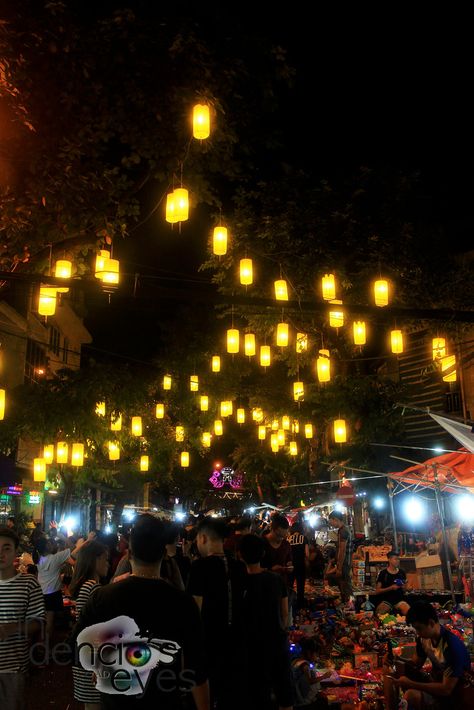 Hanoi Night Market by iamdencio Hanoi Night Market, Asian Night Market, Bahn Mi, 365 Project, 21st October, Food Concept, Night Market, Project Photo, Hanoi