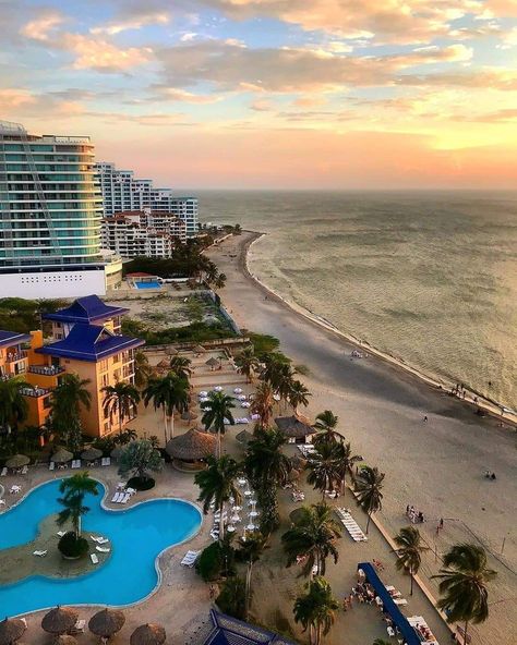 Playa Bello Horizonte, Santa Marta, Colombia 🇨🇴 . Instagram: https://www.instagram.com/_beautifulcolombia/ Créditos 📸: @peepofmyworld . . . . . . . . #SantaMarta #BelloHorizonte #Colombia #Atardecer #santamartacity #santamarta #laperla #Rodadero #Playa #Brisa #Bahia  #beach #Mar #visitcolombia ⁣ #Colombia #beautifulcolombia #colombiahermosa🇨🇴 #colombiahermosa ⁣#caribe #caribecolombiano #nature #bahiadesantamarta #santamarta #magdalena #colombia Colombia Beaches, Colombian Aesthetic, Colombia Aesthetic, El Salvador Travel, Trip To Colombia, Visit Colombia, San Bernardo, Santa Marta, Sierra Nevada