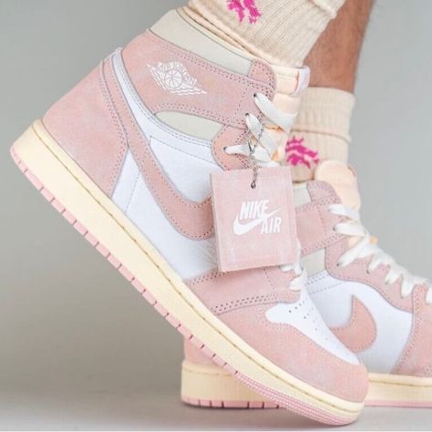 New In Box! Cute Pink And White Shoes, Velvet Jordan 1, Shoes Pink Nike, Cute Jordan Shoes, Nike Shoes Women Custom, Shoes For School Nike, Light Pink Quince Shoes, Washed Pink 1s Outfit, Cute Nike Shoes Pink