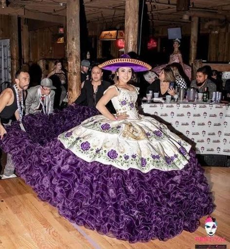 Charo Quinceanera Dresses, Mariachi Quinceanera Dress, Quinceanera Dresses Mexican, Quince Dresses Charro, Vestido Charro, Quinceanera Themes Dresses, Mexican Quinceanera Dresses, Charro Quinceanera Dresses, Red Quinceanera Dresses