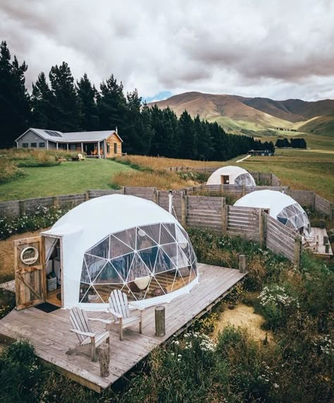 Geodesic Tent, Wilderness Retreat, Geodesic Dome Homes, Glamping Resorts, Dome Home, Glamping Site, Safari Tent, Luxury Tents, Dome House