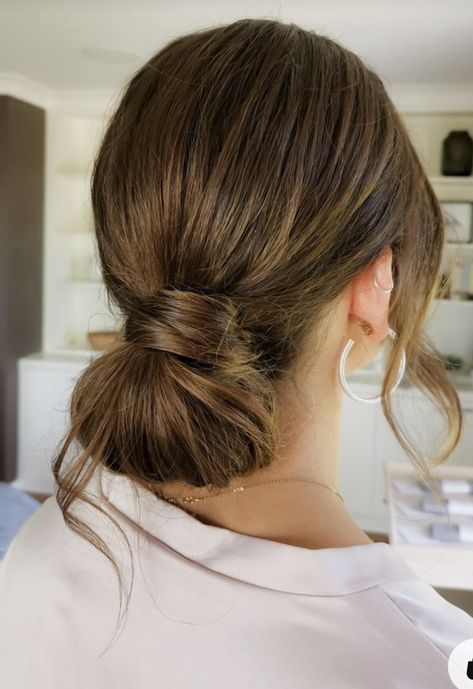 Lose Bun Hairstyles, Modern Bridal Hair, Trendy Bun, Bridesmaid Hair Inspo, Cute Bun Hairstyles, Elegant Hairstyle, British Wedding, Bridesmaids Hair, Guest Hair