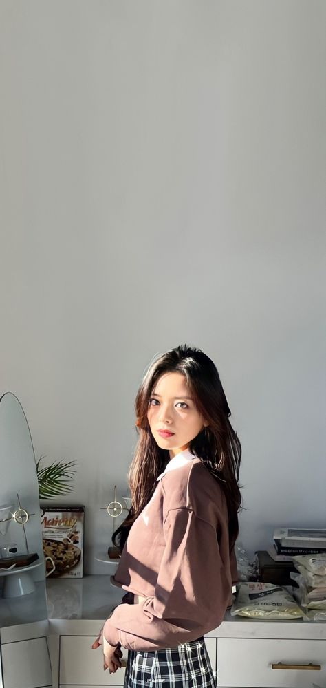 Yuna Wallpaper, Itzy Wallpapers, Itzy Wallpaper, Itzy Yuna, Yuna Itzy, Lia Ryujin Chaeryeong, Shin Yuna, Korean Idol, Kpop Wallpaper