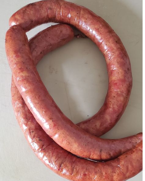 How To Make Smoked Polish Sausage How To Make Polish Sausage, Diy Smoked Sausage, Homemade Polish Sausage Recipes, How To Make Pork Sausage, Smoked Sausage On The Grill, How To Make Smoked Sausage, Homemade Smoked Sausage Recipes, Homemade Smoked Sausage, Smoked Kielbasa Recipes