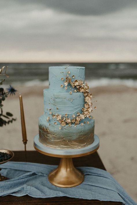 Blue Wedding Cake, Blue Beach Wedding, Pretty Wedding Cakes, Festival Bride, Beach Wedding Cake, Gold Beach, Celestial Wedding, Wedding Cakes Blue, Blue Cakes