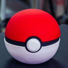 Pokémon Treats, Pokemon Go Cakes, Pokemon Balls, Pokeball Cake, Pokémon Cake, Cake Challenge, Yolanda Gampp, Pokemon Birthday Cake, Cake Design For Men