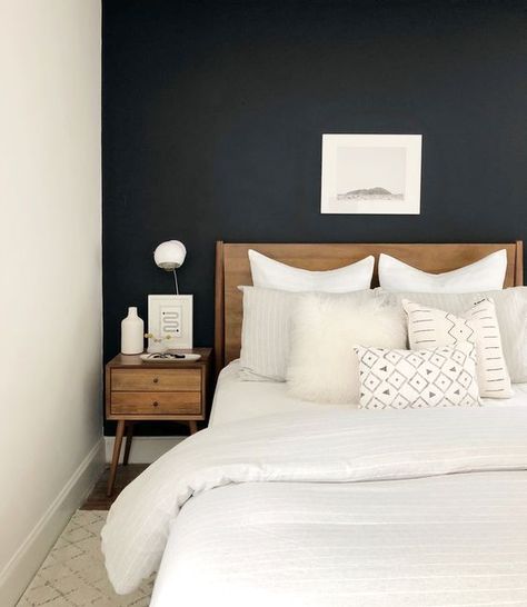 10 Splendid wall colors for your bedroom | Daily Dream Decor | Bloglovin’ White Bedrooms, Interior Vintage, Sleeping Room, Dark Walls, Unique Beds, Bedroom Paint Colors, Trendy Bedroom, Tiny Bedroom, Design Del Prodotto