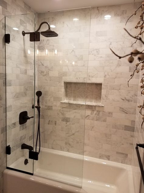 Simple Main Bathroom Ideas, Bath And Shower Tile Ideas, Shower Tile Ideas Oil Rubbed Bronze, Guest Bathroom Ideas With Bathtub, Modern Clean Bathroom Ideas, Tiled Shower With Bathtub, Tiled Shower And Tub Ideas, Shower Bath Remodel Ideas, Shower Remodel Brown Tones