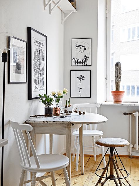 This is one rule you should consider breaking. #SOdomino #white #room #interiordesign #wall #furniture #yellow #table #floor #diningroom #blackandwhite Table Against Wall, Small Dining Room Table, Soho Loft, Small Kitchen Tables, Deco Studio, Small Dining, Eat In Kitchen, Retro Stil, Room Table