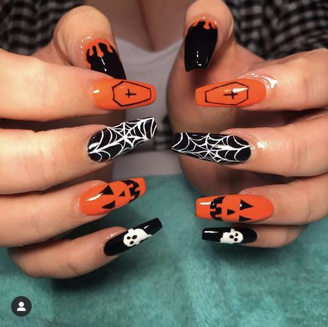 Spooky Sets, Trip Nails, Fake Acrylic Nails, Nail Art Halloween, Spooky Nails, Halloween Acrylic Nails, Pumpkin Nails, Halloween Nail Designs, Nagel Inspo