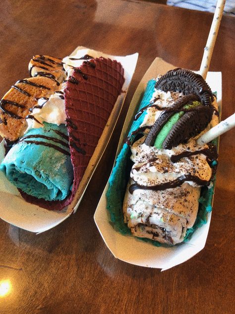 Roll Up Ice Cream, Ice Cream Tacos, Cream Tacos, Cafe Ice Cream, Ice Cream Taco, Dessert Taco, Party Food Bar, Waffle Ice Cream, Fried Ice Cream