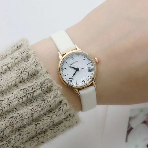 Leather strap watch