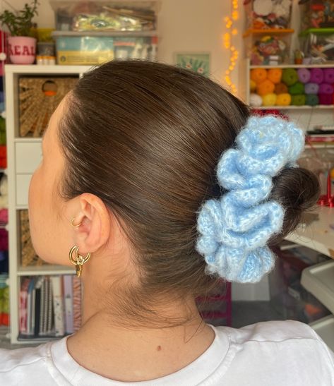 Currently obsessed with my Love heart scrunchie! Full tutorial on my YouTube channel 💙💚 Heart Scrunchie, Realm Designs, With My Love, I Love Heart, Obsessed With Me, My Youtube Channel, Crochet Clothes, My Love, Scrunchies